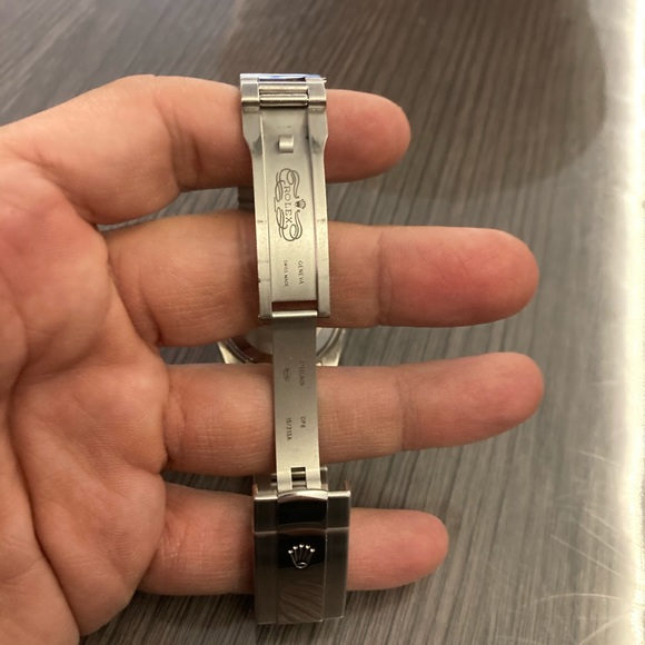 Stainless steel original Rolex Air King with Salmon dial. - Picture 15 of 17